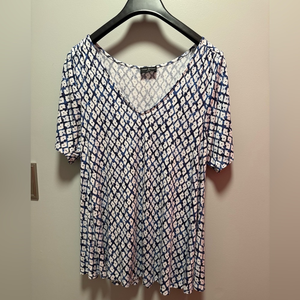 Lane Bryant Blue and White Short Sleeve Relaxed Blouse
